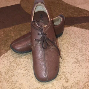 Born lace up brown shoes sz 8 1/2